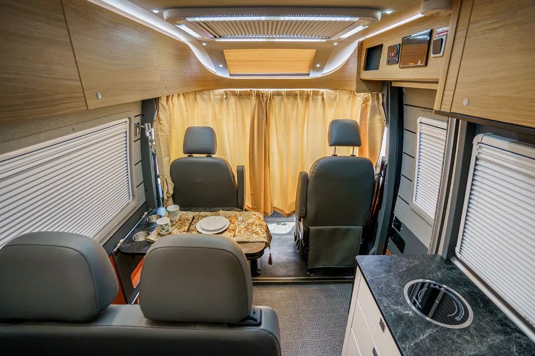 每一次的停泊都是家——宇通B530B型房車