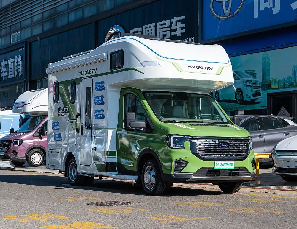 好設(shè)計(jì)、好舒適、好底盤的“三好同學(xué)”，宇通房車鯤鵬無拓樂享版