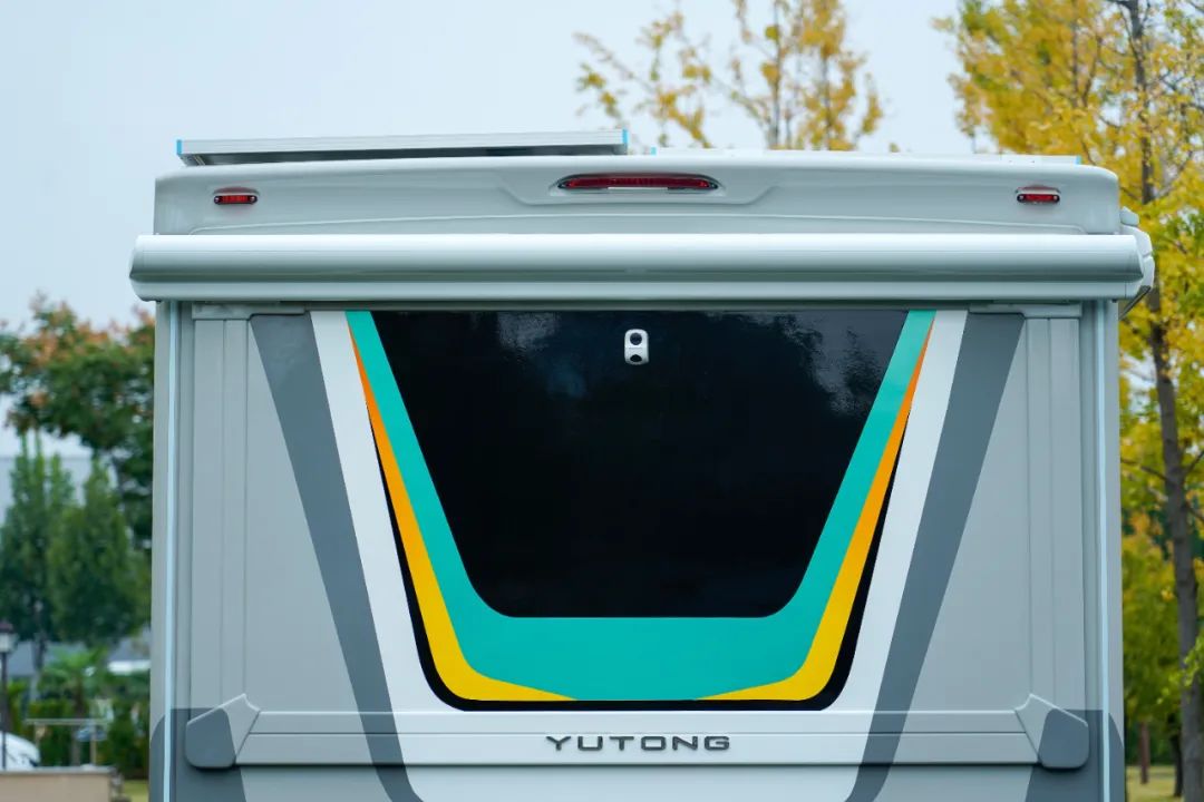 宇通房車鯤鵬雙拓展尊享版——精致典雅，國風(fēng)大空間
