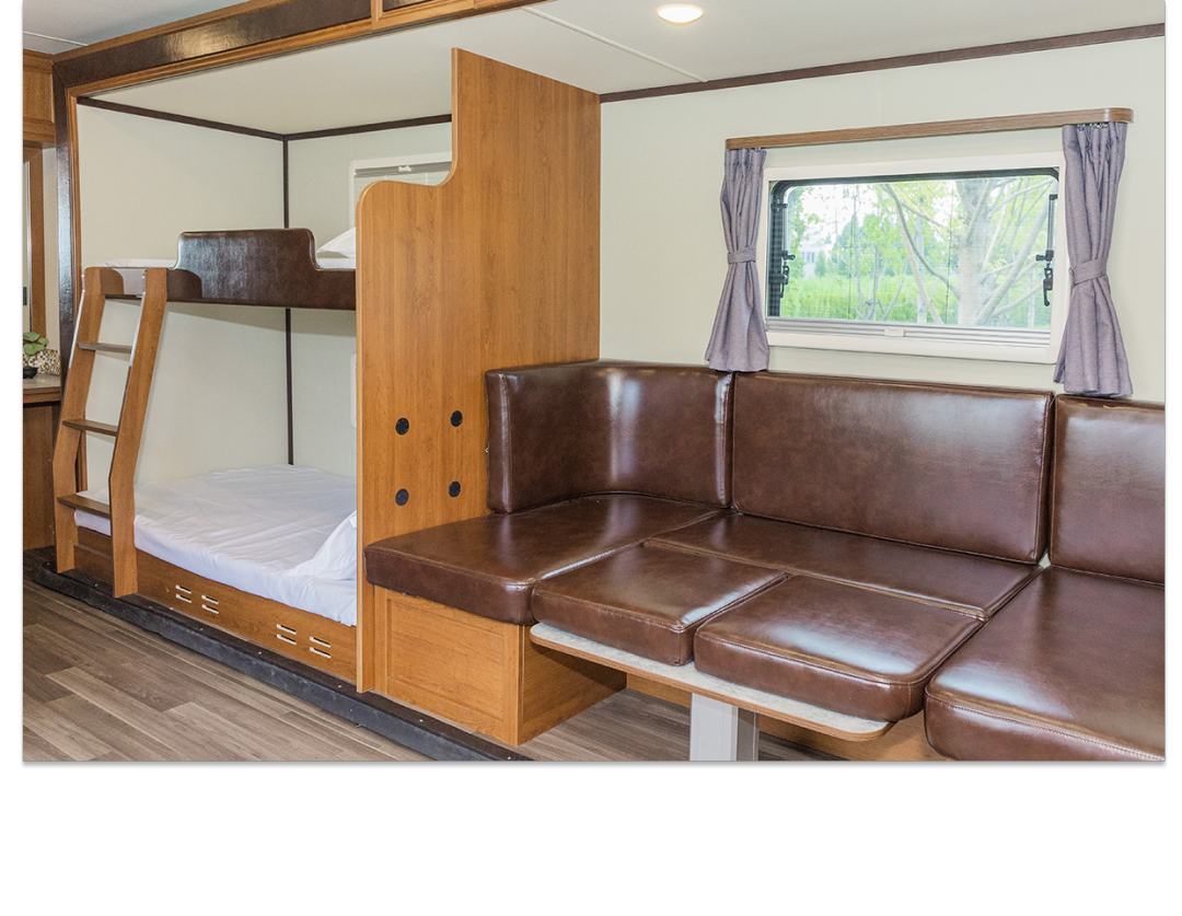 美好的周未，和T535營地拖掛房車來一場房車露營再合適不過
