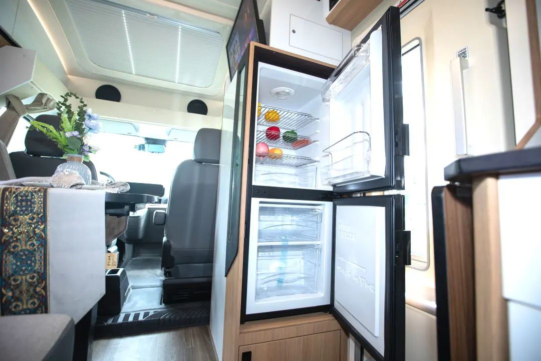 C520豪華版T型房車，以內(nèi)外兼修的氣質(zhì)，陪你肆意奔赴