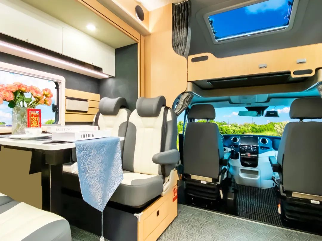 感受生活的松弛感，C535暢享版雙拓房車
