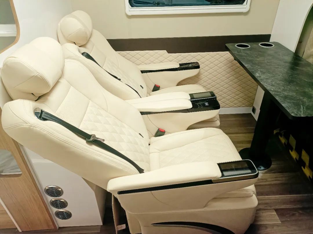 宇通房車C533豪華版T型房車，讓你翻山越嶺的同時享受品質(zhì)房車生活