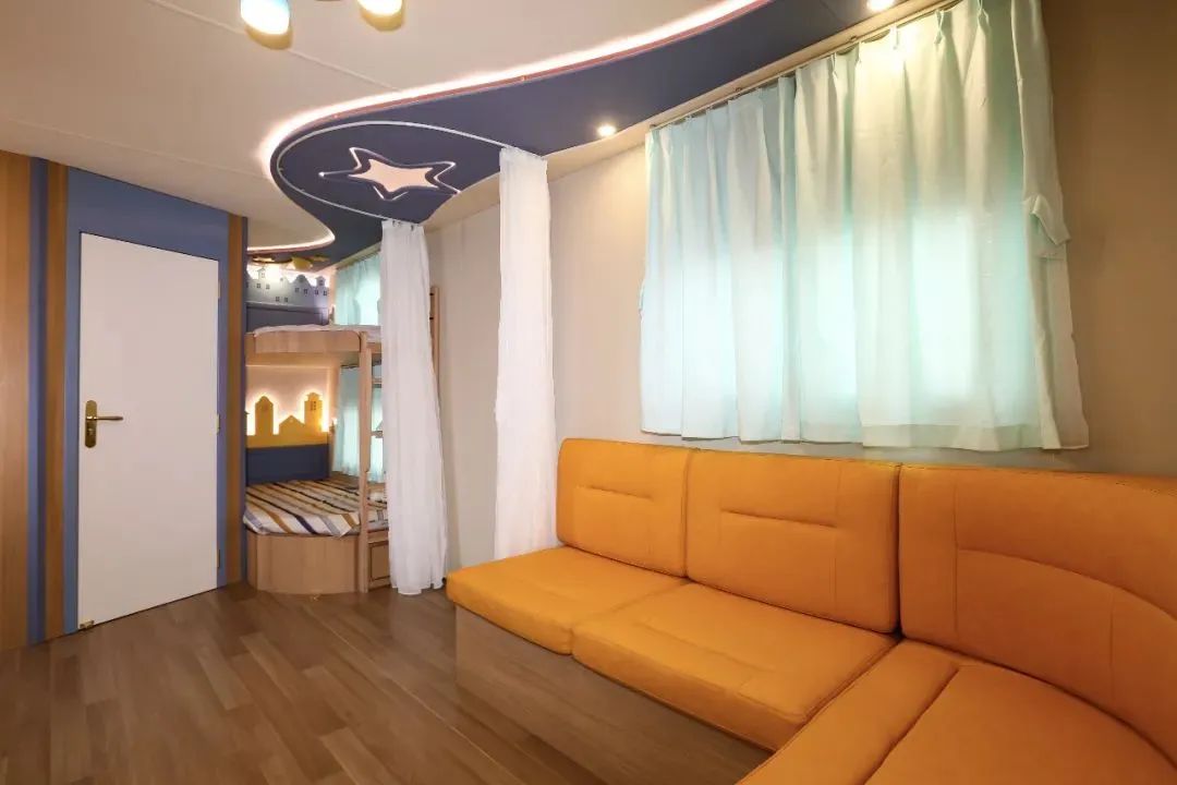 專為家庭親子設(shè)計(jì)的房車——T536親子拖掛房車