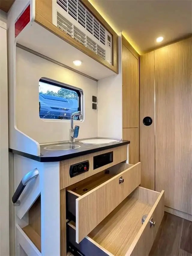 4.13洛陽房車展：宇通C520房車，小額頭大空間，體驗高品質旅居！