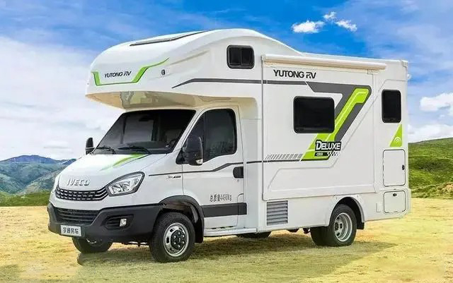 大廠出的雙拓展房車啥樣？宇通C533，方方面面滿足你的需求