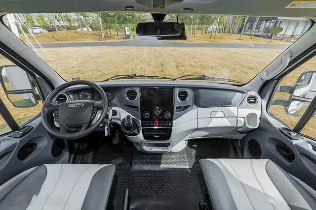 大廠出的雙拓展房車啥樣？宇通C533，方方面面滿足你的需求