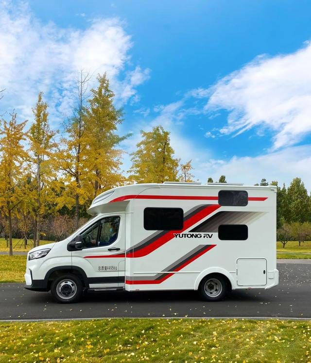 宇通房車C311豪享版，堅持熱愛，共赴山海！